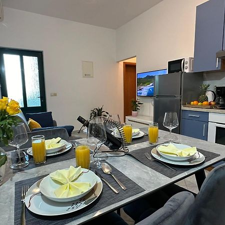 Apartment Tino Brela Buitenkant foto