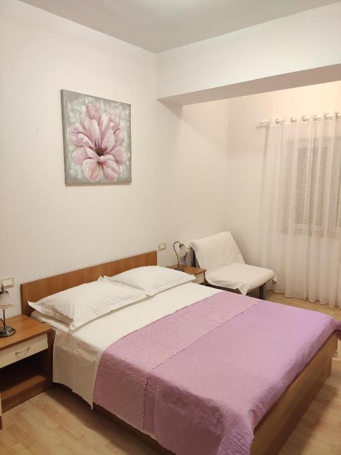Apartment Tino Brela Buitenkant foto