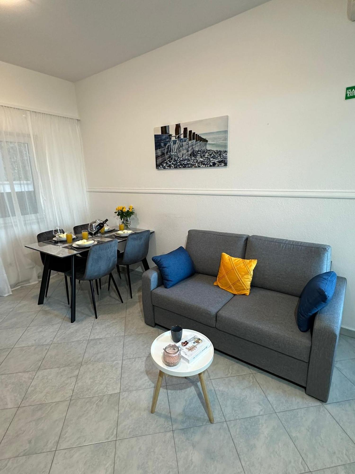 Apartment Tino Brela Buitenkant foto